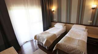 Гостиница Палуба Калязин Стандартный двухместный номер с 1 кроватью или 2 отдельными кроватями-2